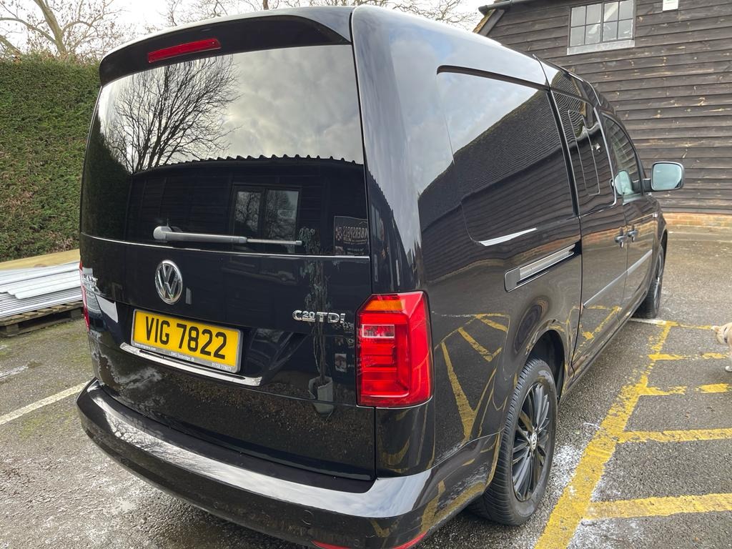 2017 Volkswagen Caddymaxi Image 2